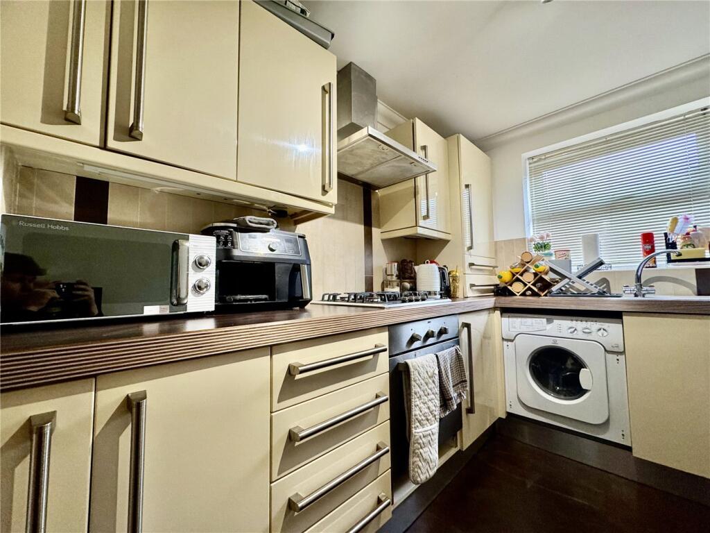 Additional image 9 of Alumhurst Road, Bournemouth, BH4