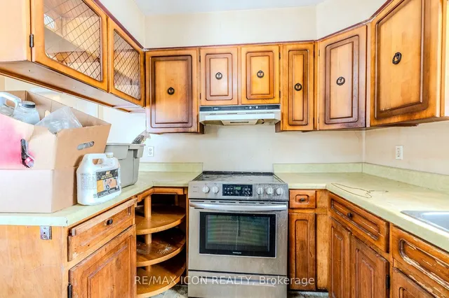 Additional image 11 of 263 Fergus Ave