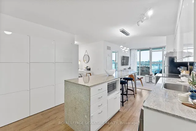 Additional image 3 of 29 Singer Crt Unit 312