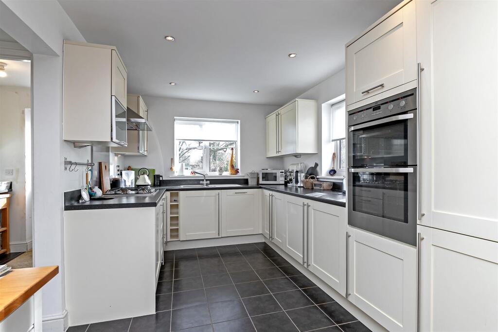 Additional image 7 of Old School Drive, Wheathampstead, St. Albans