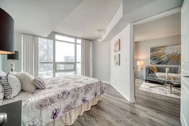 Additional image 30 of 18 Yonge St Unit 3109