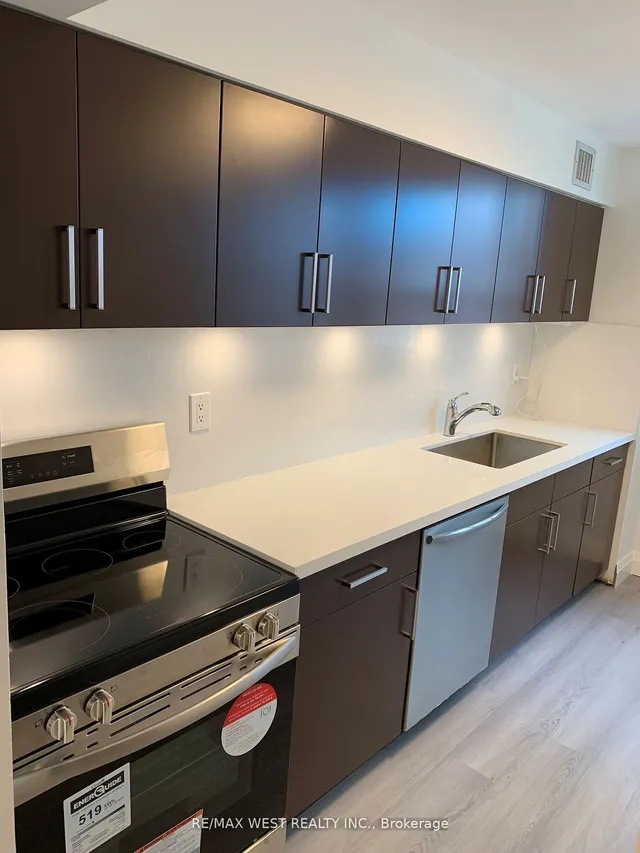 Additional image 6 of 73 McCaul St Unit 630