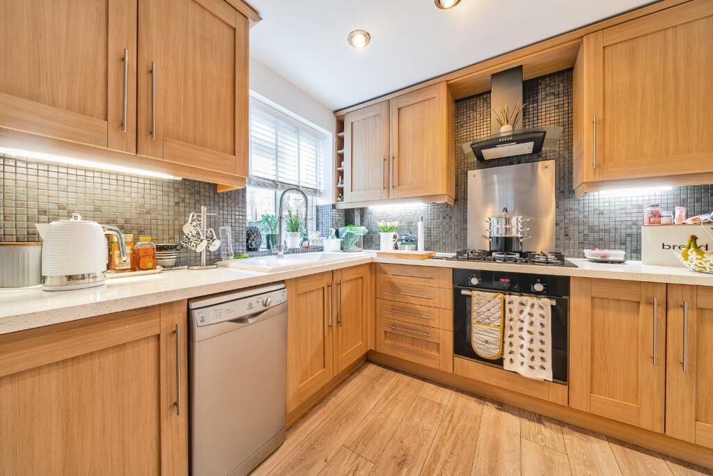 Additional image 5 of Cranbrook Close, Bromley, BR2