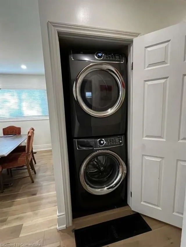 Additional image 18 of 483 Walnut Cres