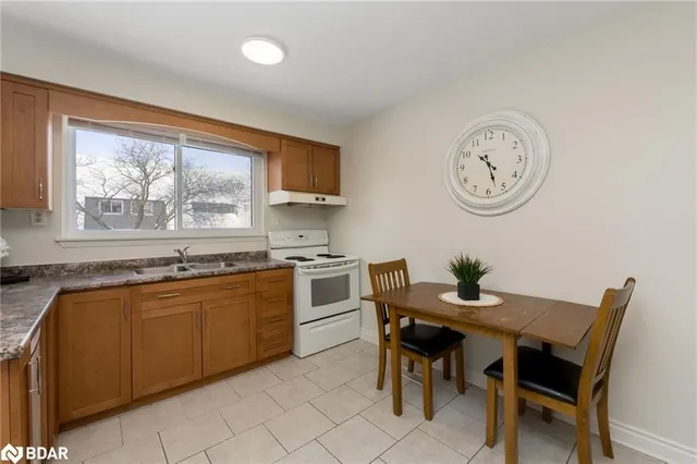 Additional image 20 of 46 Tara Park Cres