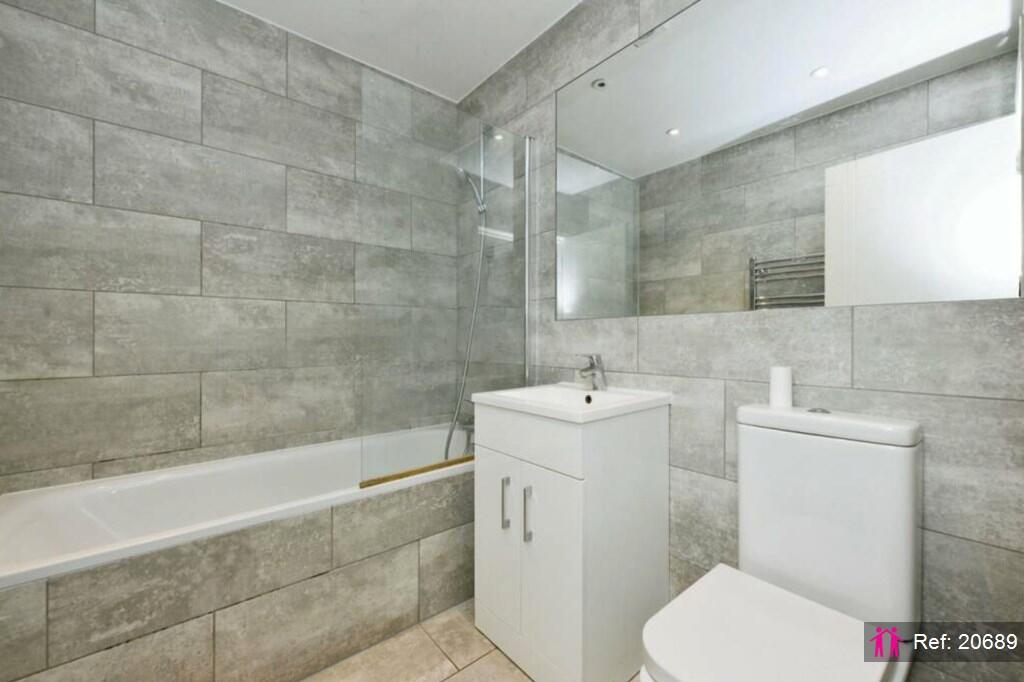 Additional image 15 of Stonehills, Welwyn Garden City