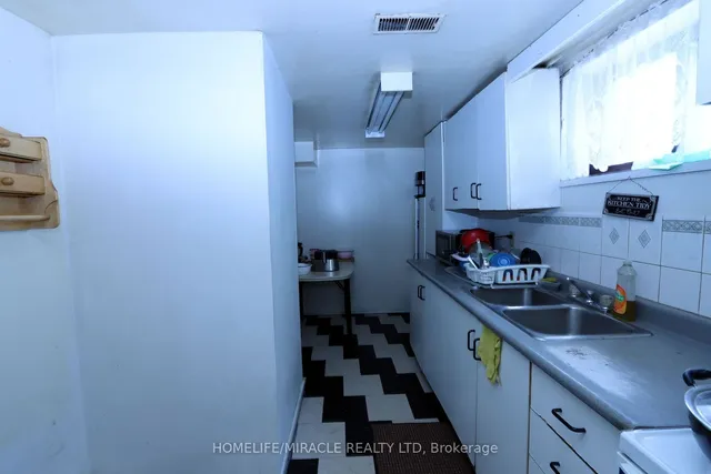 Additional image 31 of 6 Strathavon Dr