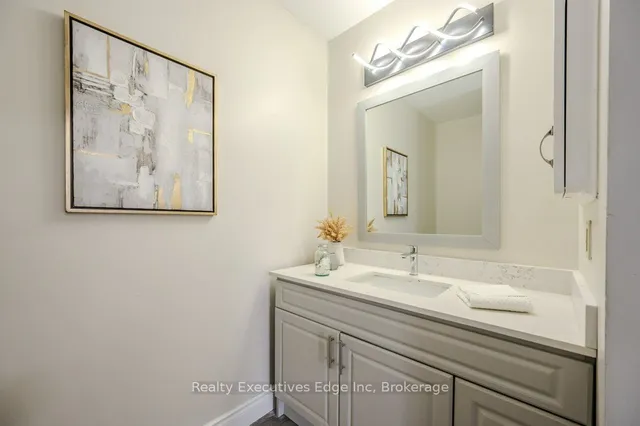 Additional image 24 of 28 Summerhill Cres