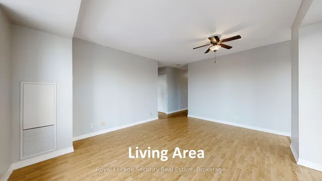 Additional image 10 of 38 Fontenay Crt Unit #204