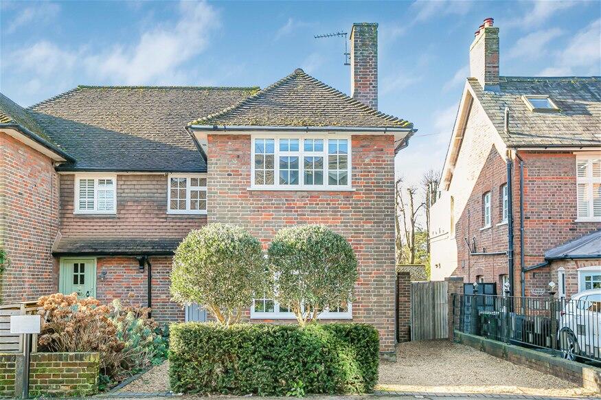 Cowper Road, Harpenden, AL5