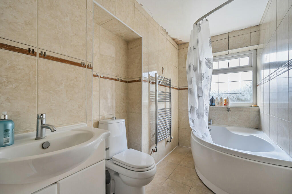 Additional image 9 of Wimborne Avenue, Chislehurst