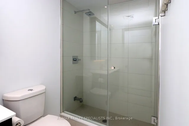 Additional image 23 of 1 Edgewater Dr Unit 313