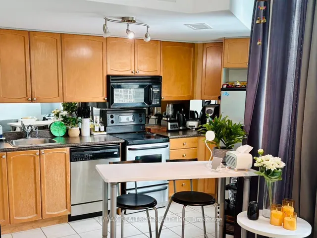 Additional image 6 of 231 Fort York Blvd Unit 1410