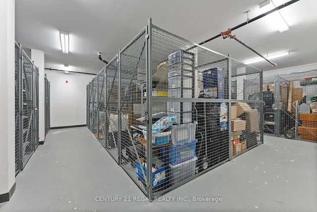 Additional image 19 of 3560 st clair Ave Unit 302