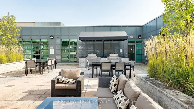 Additional image 18 of 380 Macpherson Ave Unit 314