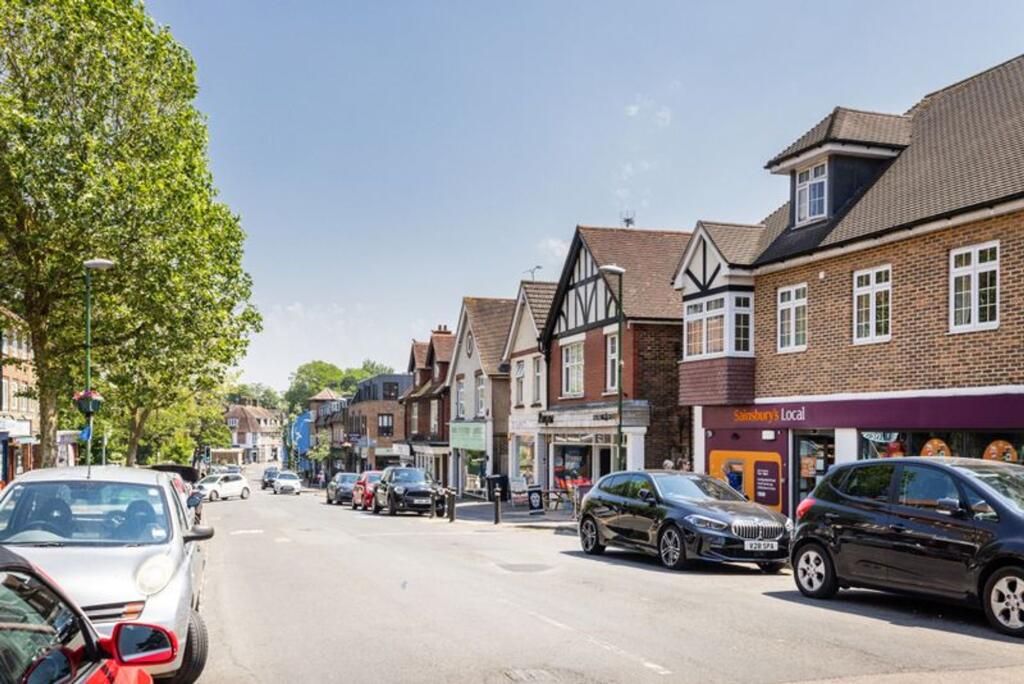 Additional image 18 of Grand Avenue, Hassocks, BN6