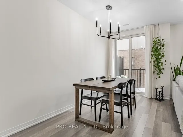 Additional image 18 of 1206 Main St Unit 211