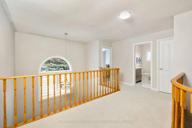 Additional image 19 of 214 Faywood Blvd