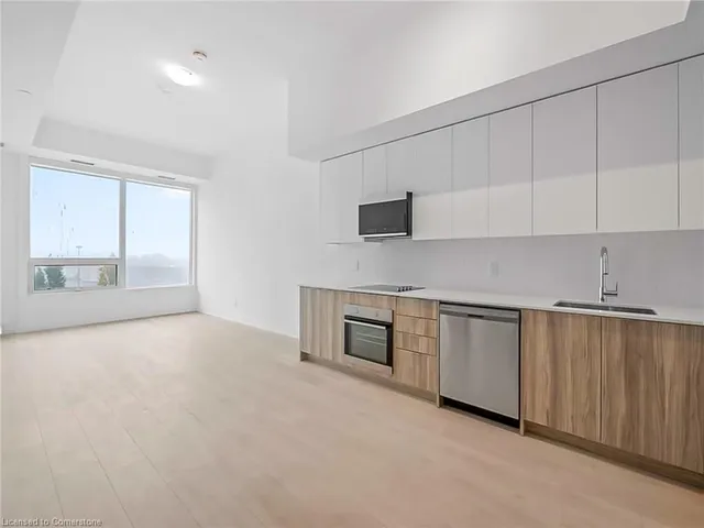 Additional image 12 of 2485 Taunton Rd Unit 243