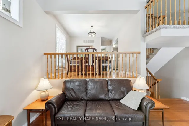 Additional image 17 of 121 Royal Palm Dr