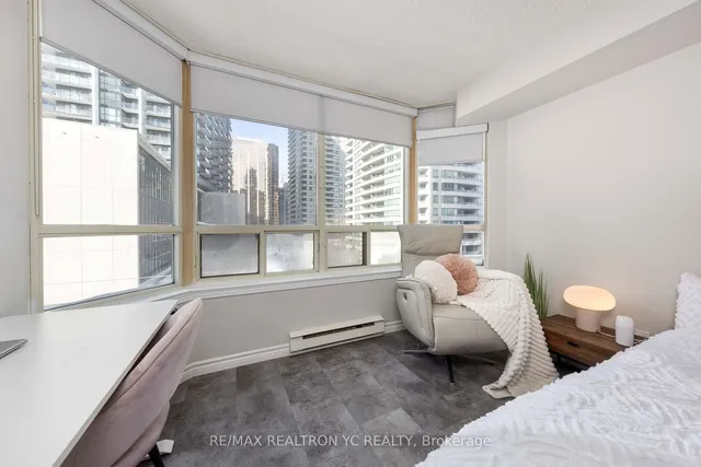 Additional image 21 of 30 Greenfield Ave Unit 514