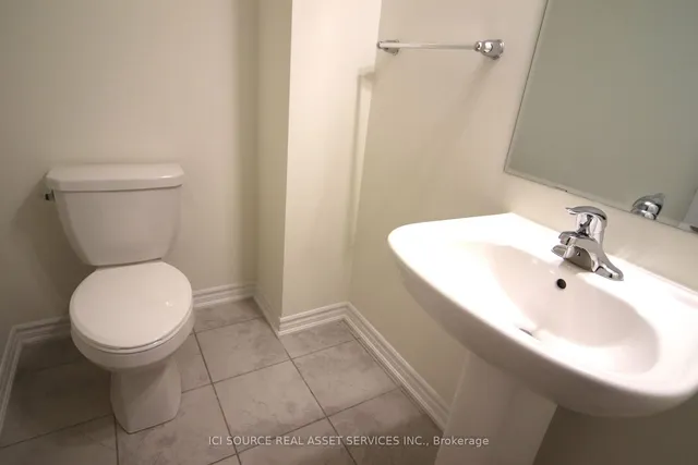 Additional image 9 of 250 Lagerfeld Dr Unit 16