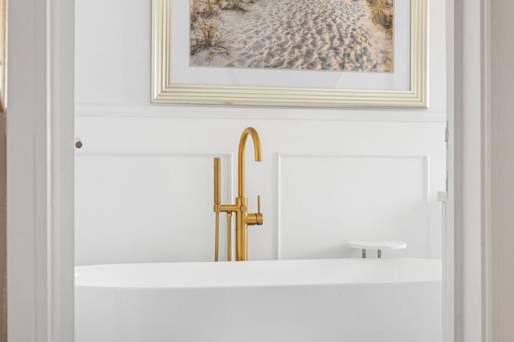 Additional image 24 of Hayes Chase, West Wickham, BR4