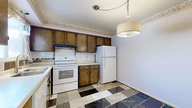 Additional image 12 of 7 Roughfield Cres