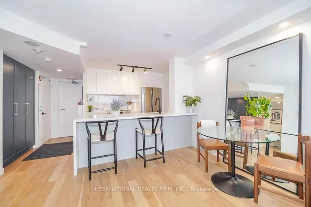 Additional image 18 of 725 King St Unit 811