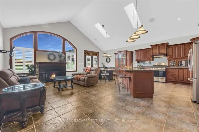 Additional image 17 of 117 Christopher Dr