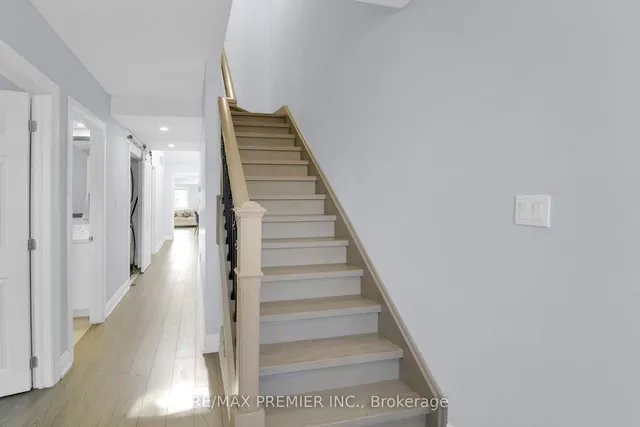 Additional image 16 of 434 Victoria Park Ave