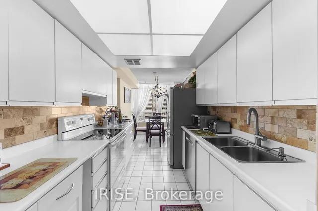 Additional image 10 of 1101 Steeles Ave Unit 1202