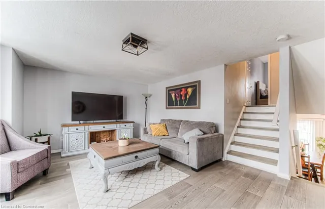 Additional image 15 of 110 Activa Ave Unit B13