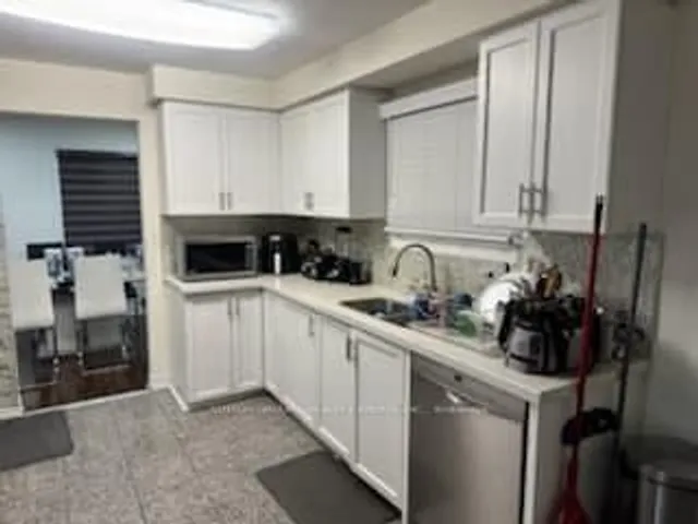 Additional image 11 of 10 Lupin Crt