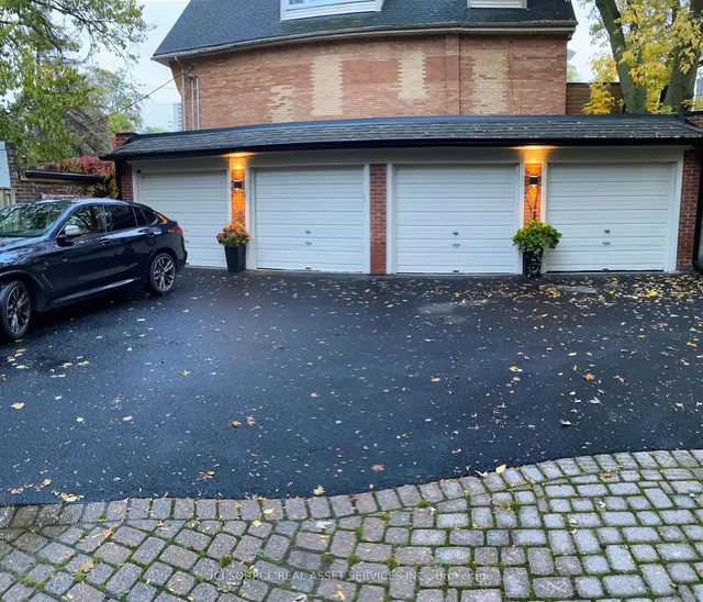 Additional image 34 of 27 Glen Elm Ave