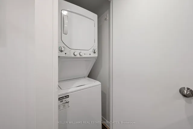 Additional image 33 of 25 Maitland St Unit 1202