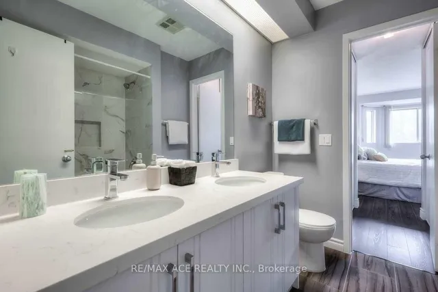 Additional image 18 of 2472 Eglinton Ave Unit TH10