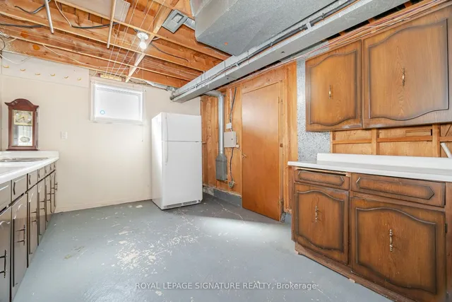 Additional image 38 of 7132 Codlin Ave