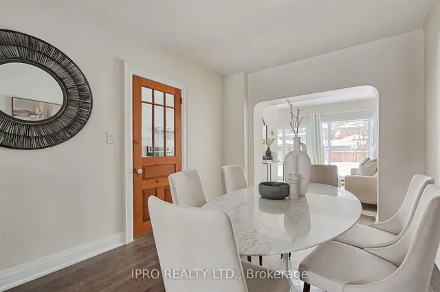 Additional image 7 of 20 THORNHILL Ave