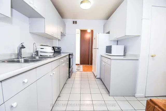 Additional image 16 of 362 THE EAST MALL Unit 1801