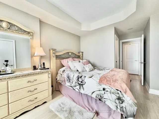 Additional image 21 of 100 John St Unit 403