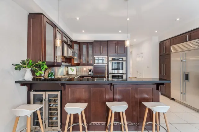 Additional image 11 of 106 Winners Circ