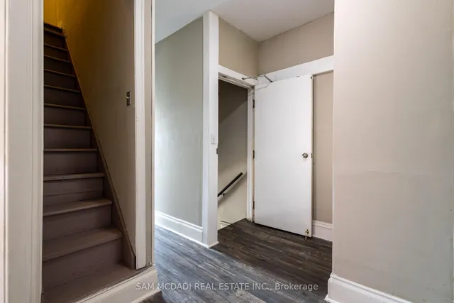 Additional image 28 of 194 Wellington St