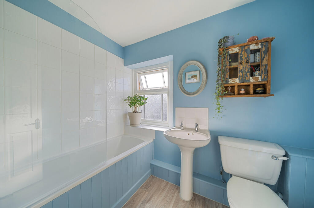 Additional image 11 of Northload Street, Glastonbury, BA6