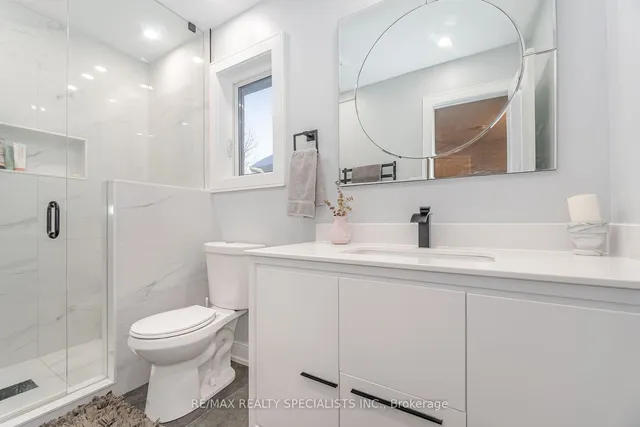 Additional image 30 of 28 Kippen Crt