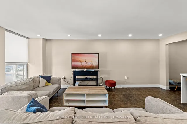 Additional image 7 of 130 Neptune Dr Unit 1501