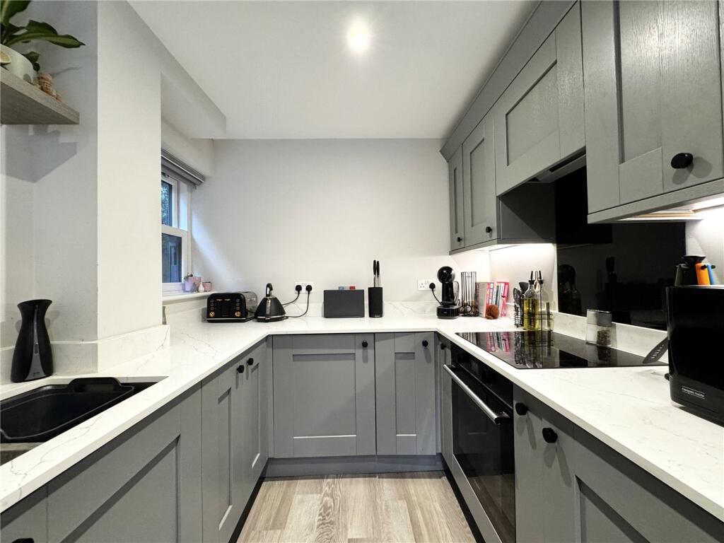 Additional image 4 of Christchurch Road, Bournemouth, Dorset, BH1