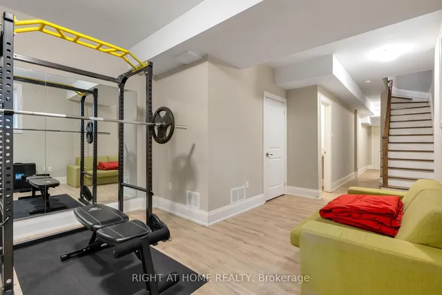 Additional image 33 of 2 Helen Ave