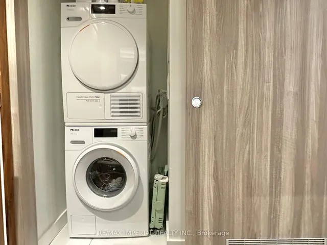 Additional image 30 of 85 Mcmahon Dr Unit 1806