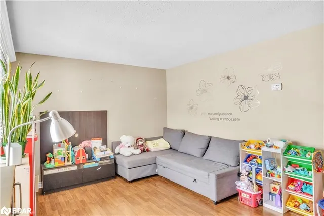 Additional image 4 of 132 Kingswood Dr